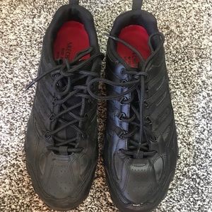 Sketchers non slip sneakers size 9